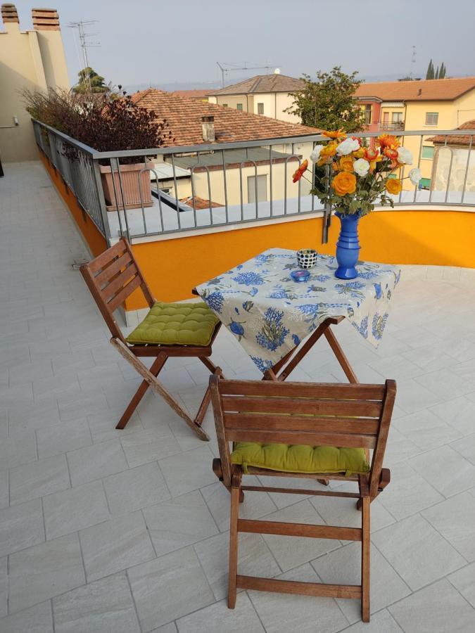 فيلافرانكا دي فيرونا Lovely Casa Paola Villlafranca Centro Zimmer Rooms المظهر الخارجي الصورة